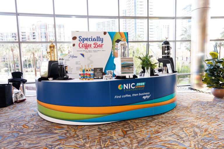 The premier Chicago event photography team for conferences, trade shows, networking events, brand launches, galas and more.