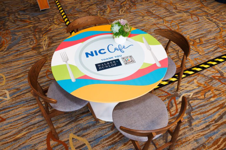 The premier Chicago event photography team for conferences, trade shows, networking events, brand launches, galas and more.