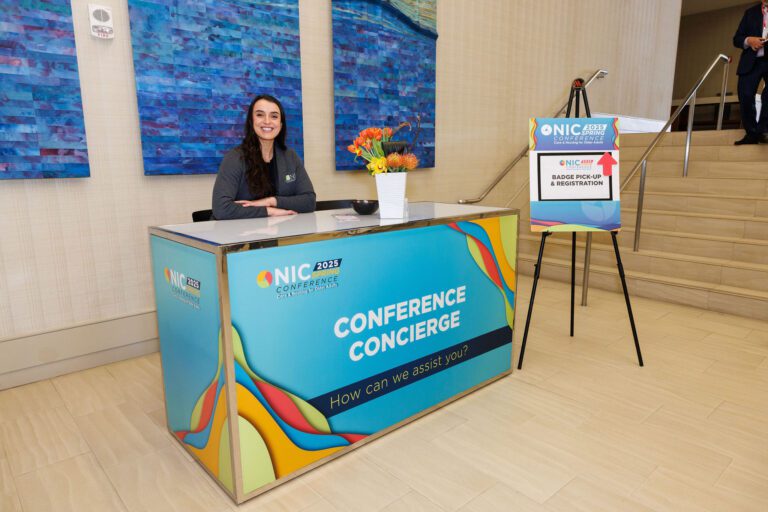 The premier Chicago event photography team for conferences, trade shows, networking events, brand launches, galas and more.