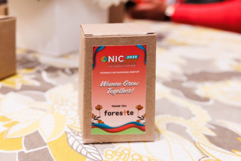 The premier Chicago event photography team for conferences, trade shows, networking events, brand launches, galas and more.