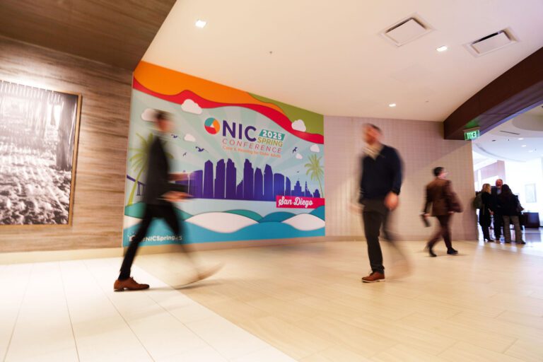 The premier Chicago event photography team for conferences, trade shows, networking events, brand launches, galas and more.