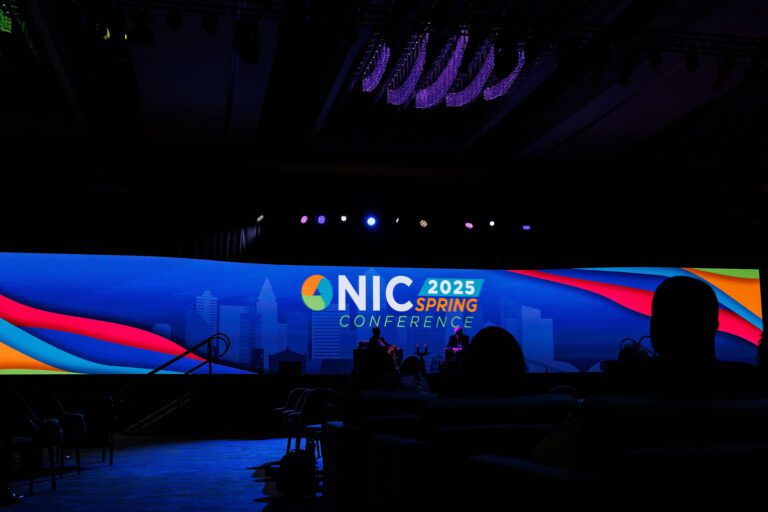 The premier Chicago event photography team for conferences, trade shows, networking events, brand launches, galas and more.